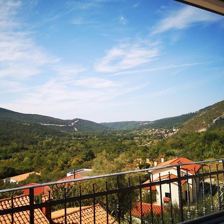 Apartma Ceh Gabrovica pri Črnem Kalu Exteriör bild