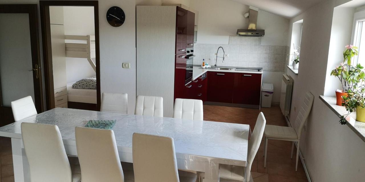 Apartma Ceh Gabrovica pri Črnem Kalu Exteriör bild