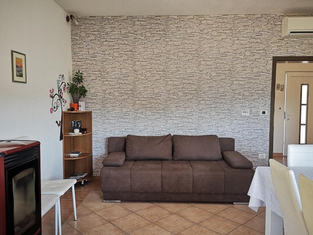 Apartma Ceh Gabrovica pri Črnem Kalu Exteriör bild