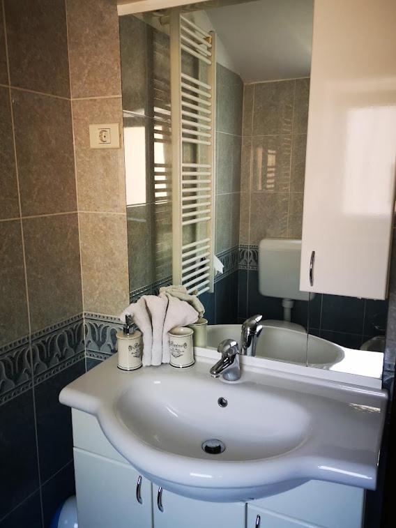 Apartma Ceh Gabrovica pri Črnem Kalu Exteriör bild